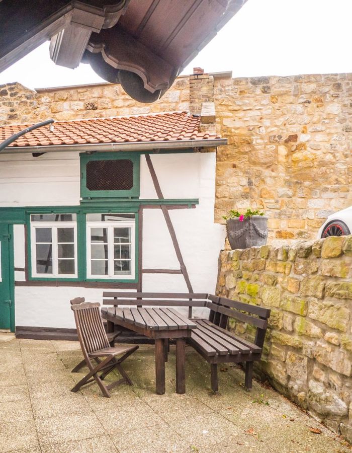 Die Terrasse der Ferienwohnung im EG